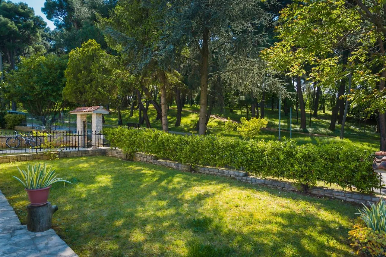 Villa Parenzo 150Mt Dal Mare 8Min Piedi Dal Centro بوريتش
