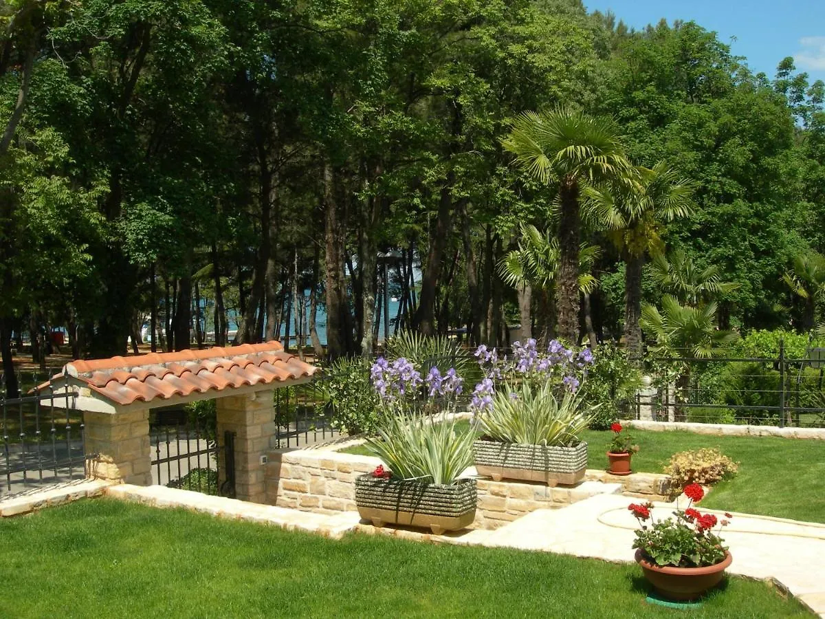 Villa Parenzo 150Mt Dal Mare 8Min Piedi Dal Centro بوريتش
